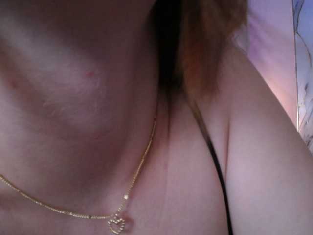 PrettyAriel's BongaCams show and profile