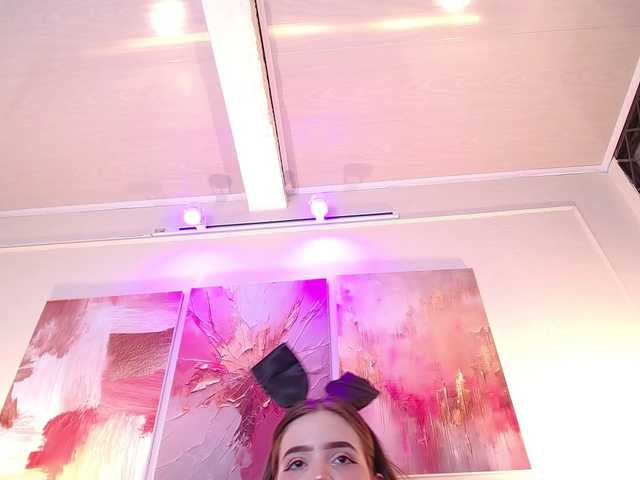 PrettyAriel's BongaCams show and profile