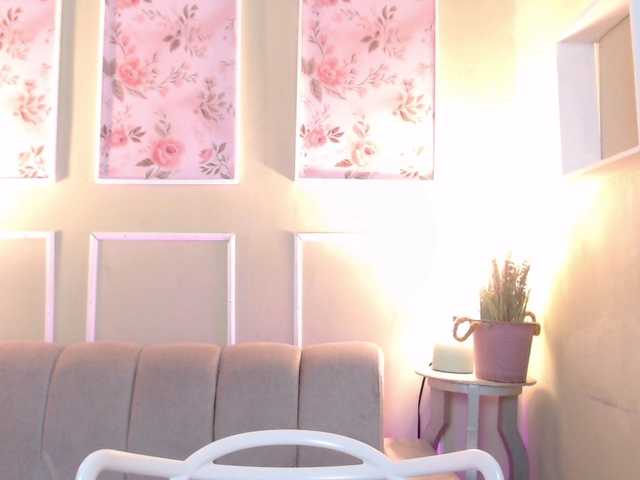 PrettyAriel's BongaCams show and profile