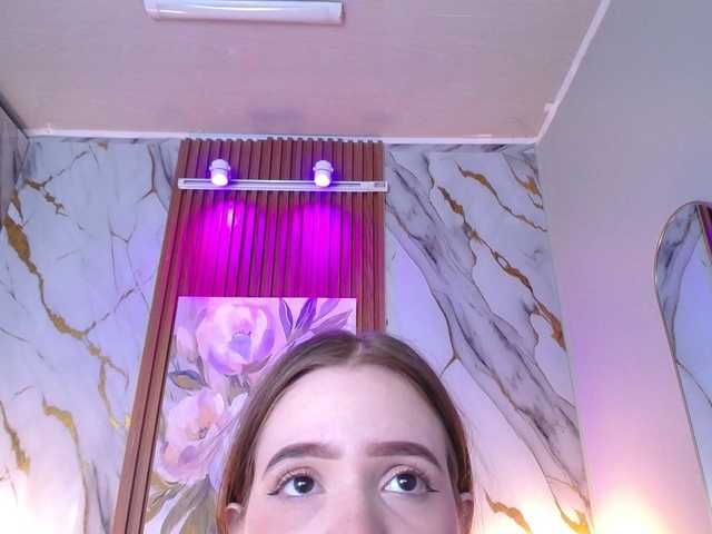 PrettyAriel's BongaCams show and profile