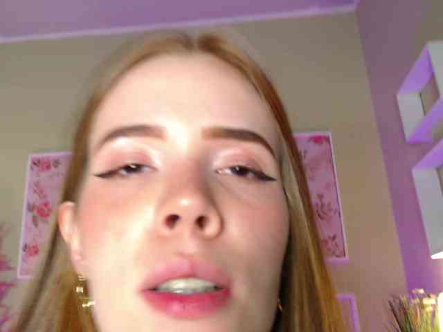 public voyeur web cam PrettyAriel