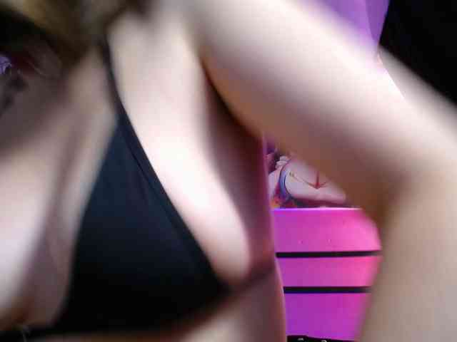 PrettyAriel PrettyAriel