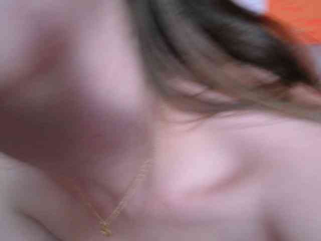 PrettyAriel webcam