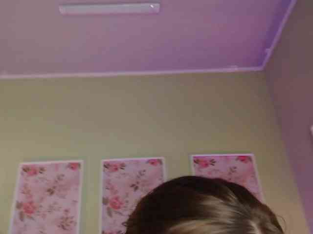 PrettyAriel webcam