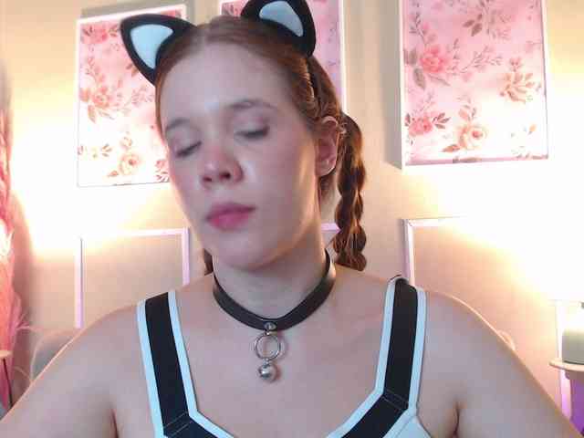 adult random cam PrettyAriel