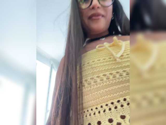 Kiss-krisss's BongaCams show and profile