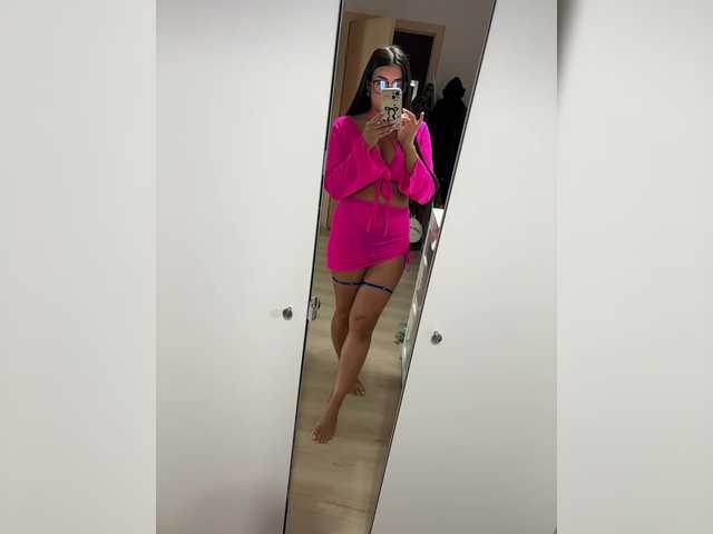 Kiss-krisss's BongaCams show and profile