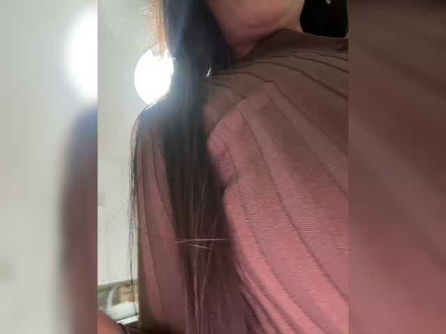 Kiss-krisss's BongaCams show and profile