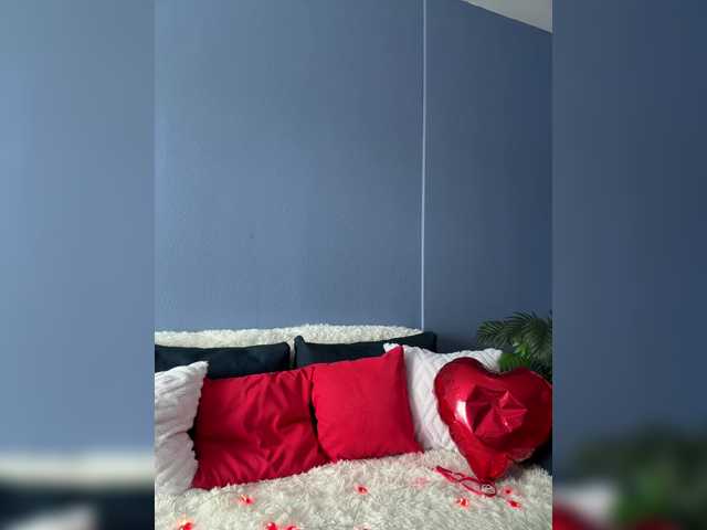 Kiss-krisss's BongaCams show and profile