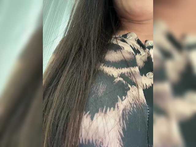 Kiss-krisss's BongaCams show and profile