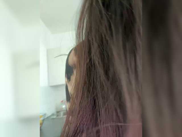 Kiss-krisss's BongaCams profile