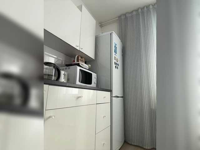 Kiss-krisss's BongaCams show and profile