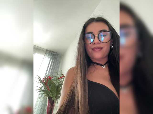 Kiss-krisss's BongaCams show and profile