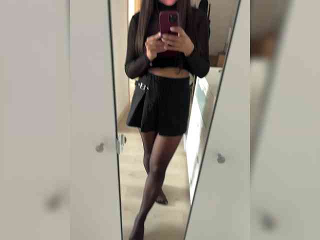 _NeferTiTi_ webcam