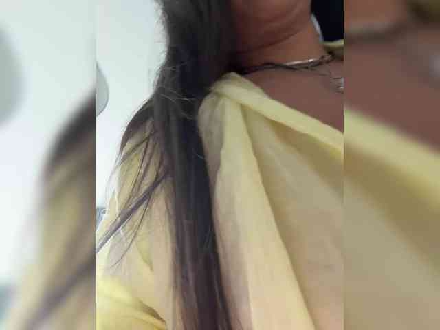 _NeferTiTi_ webcam