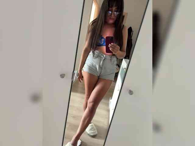 _NeferTiTi_ webcam