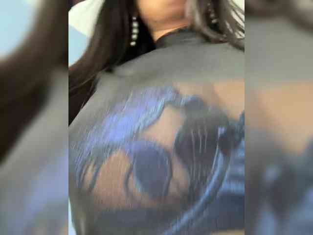 _NeferTiTi_ webcam