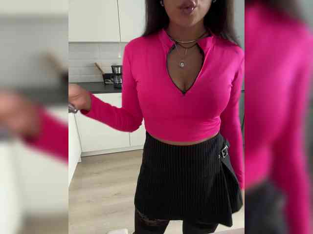 _NeferTiTi_ webcam