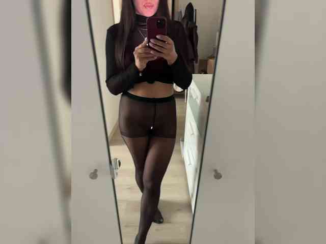 _NeferTiTi_ webcam
