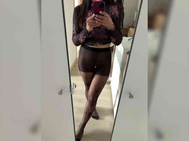 _NeferTiTi_ webcam