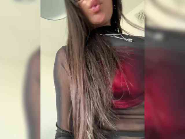 _NeferTiTi_ webcam