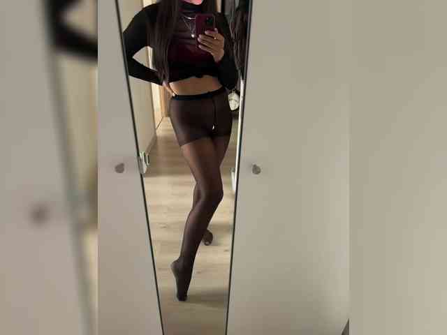 _NeferTiTi_ webcam