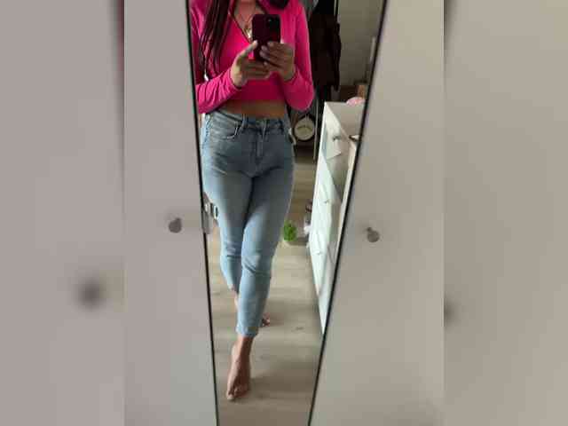 _NeferTiTi_ webcam