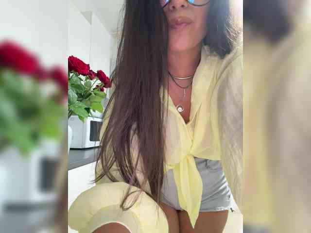 Kiss-krisss Live Webcam on {site_name} Kiss-krisss Live Webcam on {site_name}