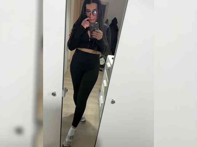 Kiss-krisss Live Webcam on BongaCams