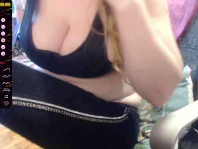 sweetboobs webcam