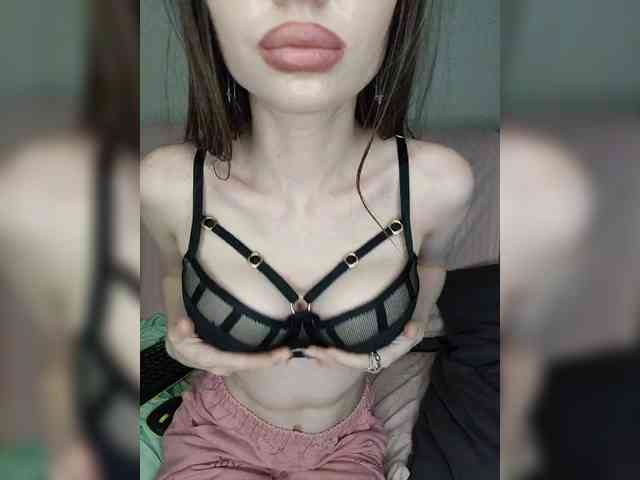 -Barbie-Size- webcam