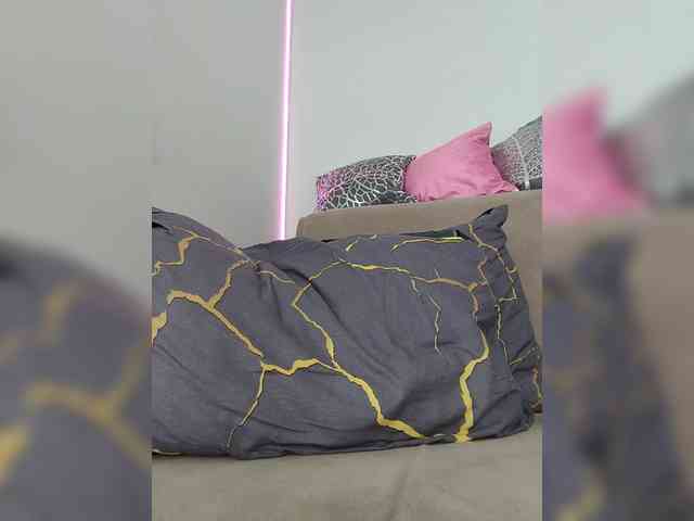 -Barbie-Size- webcam