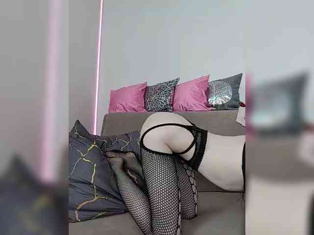 -Barbie-Size- webcam