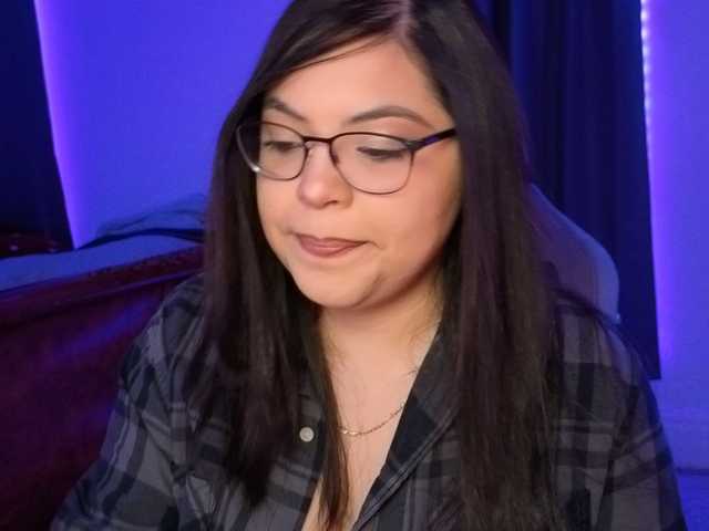 Drizzypeach's BongaCams show and profile