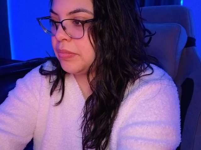 Drizzypeach's BongaCams show and profile