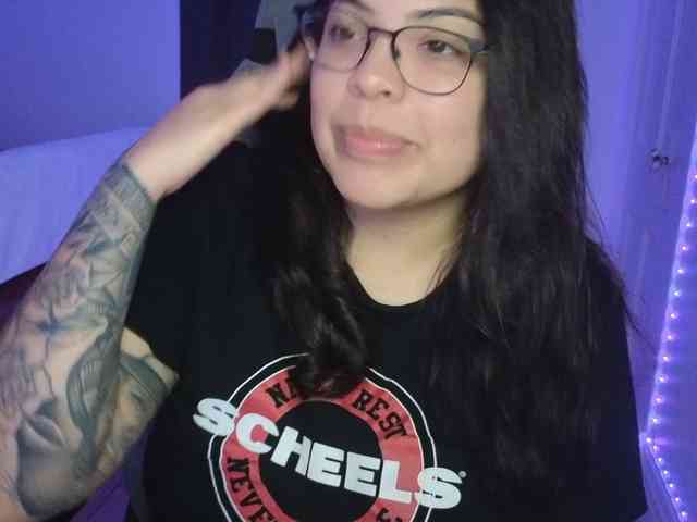 Drizzypeach webcam