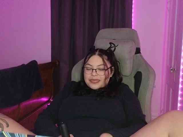 Drizzypeach webcam