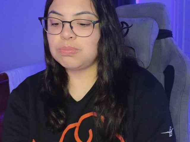 Drizzypeach webcam