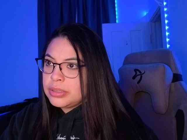 Drizzypeach Live Webcam on BongaCams