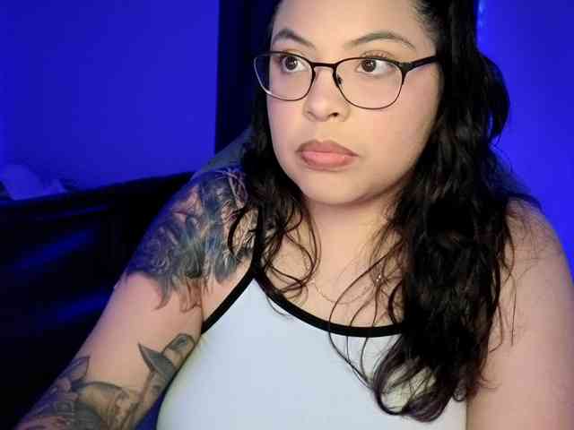 Drizzypeach webcam