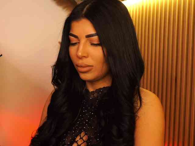 KimyBroox Live Webcam on BongaCams