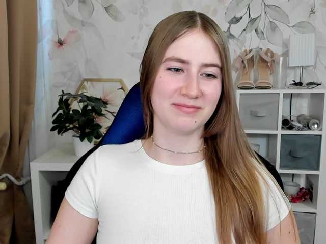 desireMegan's BongaCams show and profile