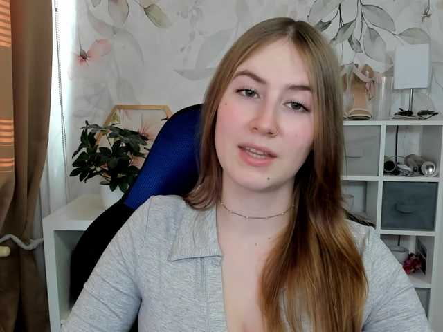 desireMegan's BongaCams show and profile