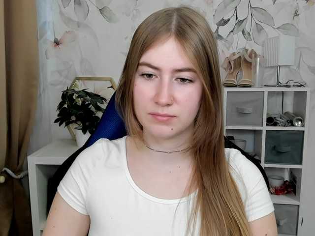 desireMegan's BongaCams show and profile