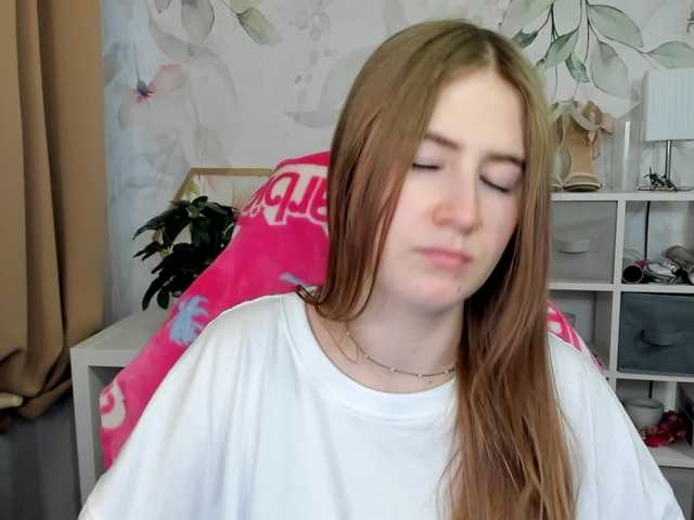 desireMegan's BongaCams show and profile