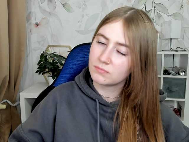 desireMegan live cam profile