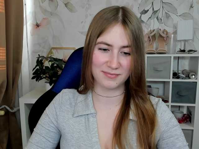 desireMegan's BongaCams show and profile