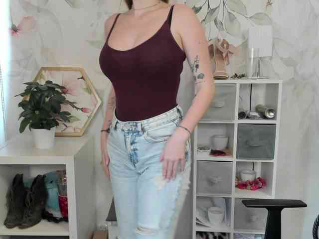 desireMegan webcam