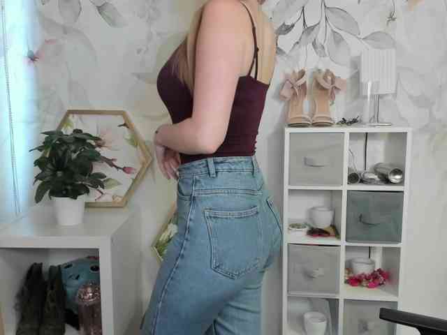 desireMegan webcam
