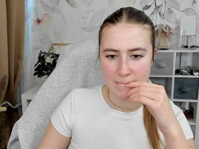 desireMegan webcam